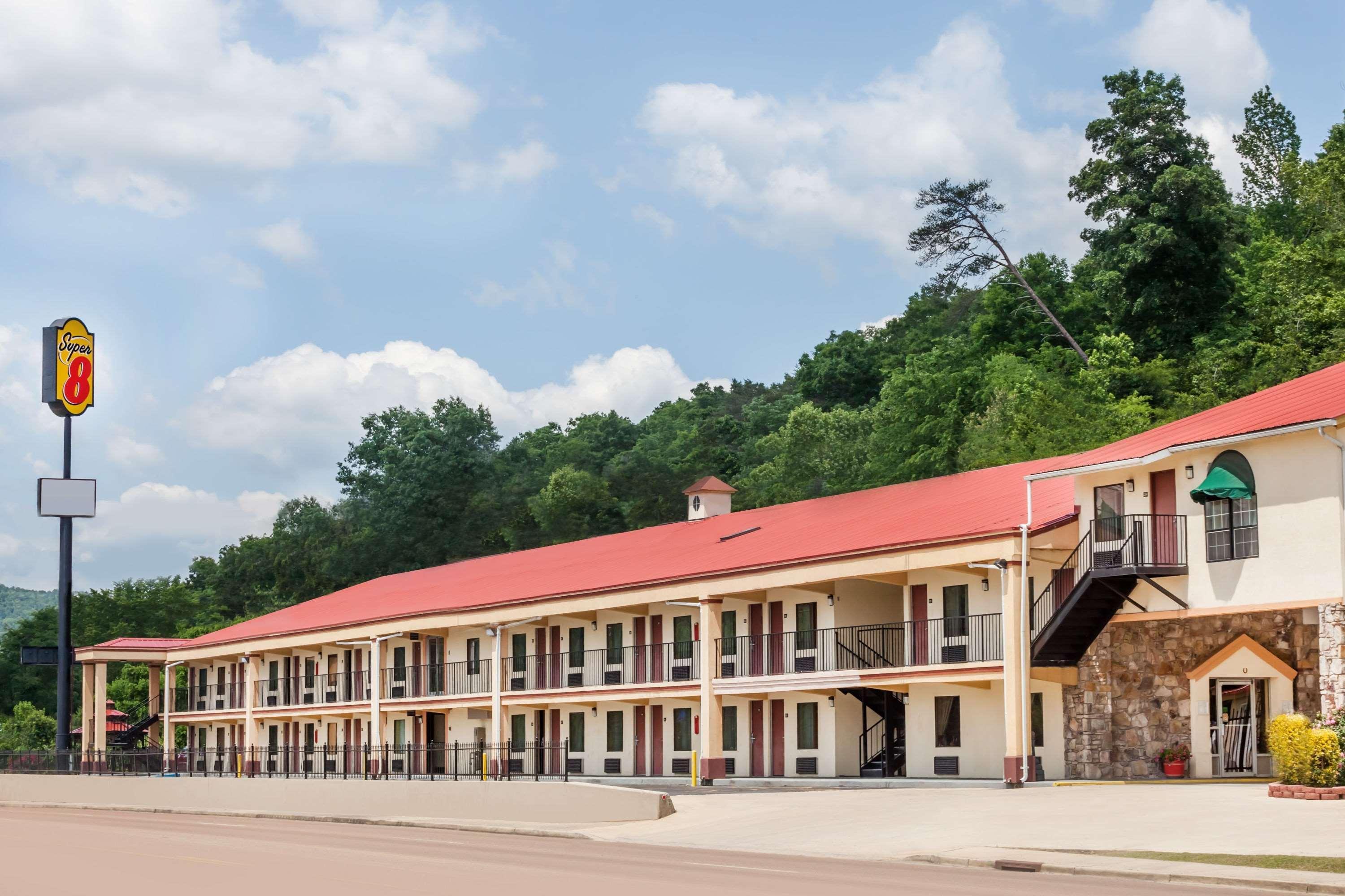 Clarion Pointe Valley Inn Kimball Exterior foto